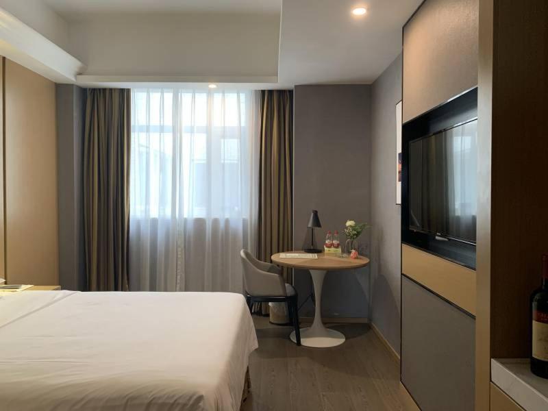 Vienna Hotel Zhongshan Xiaolan Exterior foto